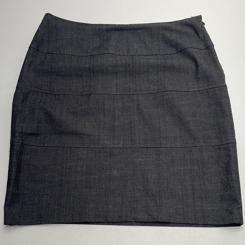 AGB Women’s 6 Gray Skirt